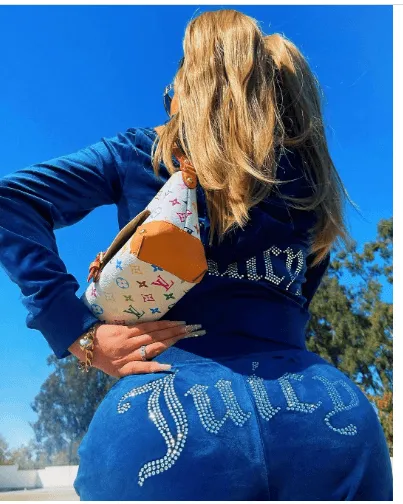 Juicy Sweatshirt and Pants with Diamonds