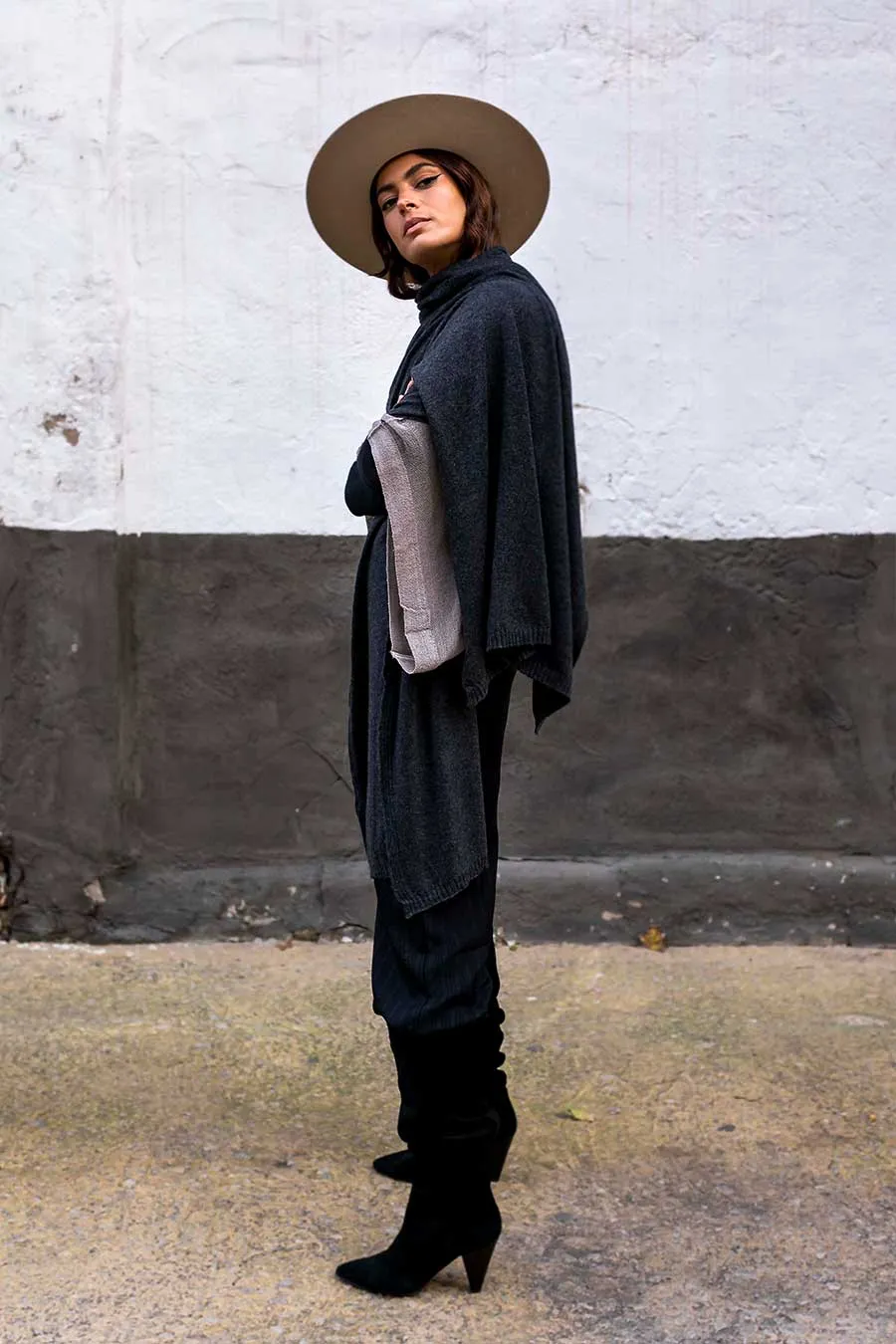 KNIT CASHMERE SHAWL CHARCOAL