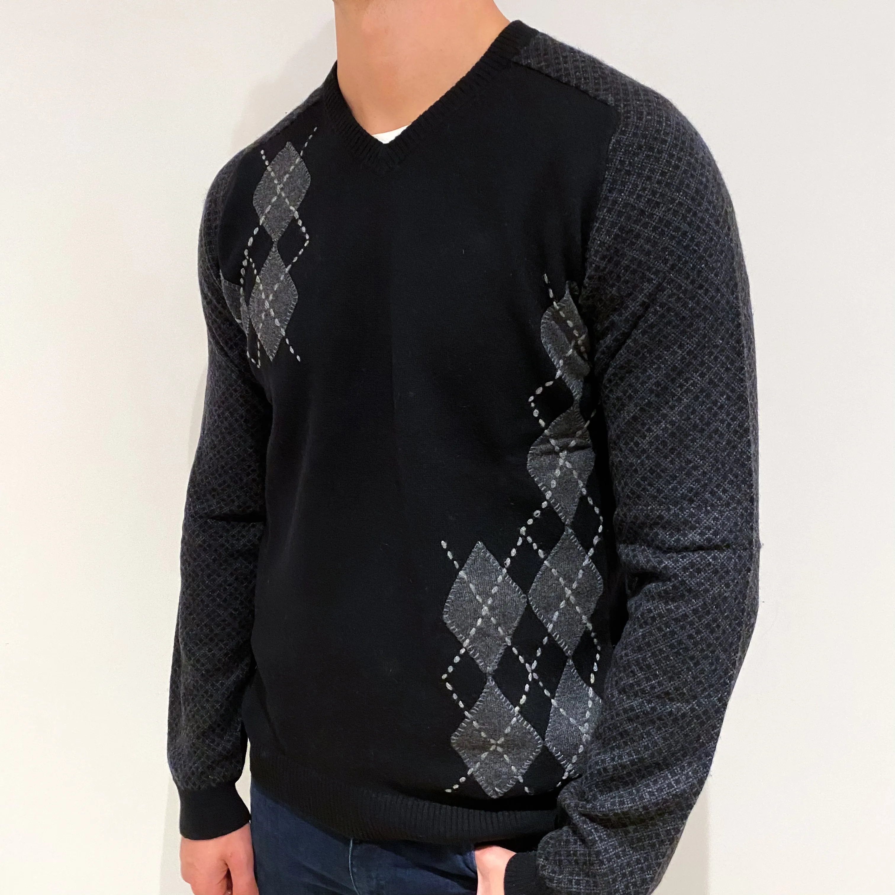 Men's Black Diamond and Check Cashmere V-Neck Jumper Extra Large