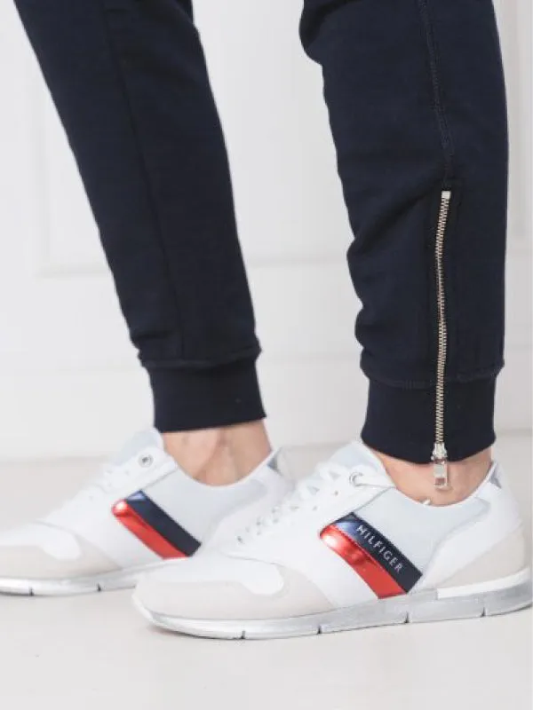Th Essential Jogger