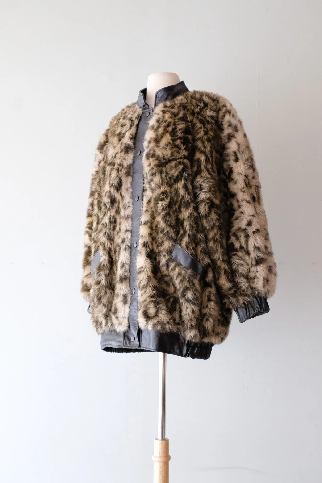 Wild 1980's Leopard Print Bomber Style Coat / Sz M